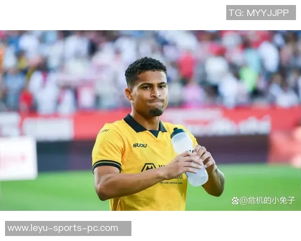 曼联计划冬窗引进狼队中场戈麦斯报价5000万欧球员表示愿意加盟 曼联计划冬窗引进狼队中场戈麦斯报价5000万欧球员表示愿意加盟