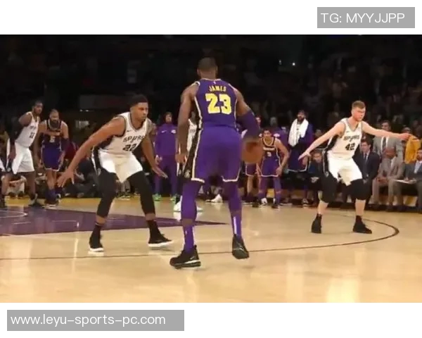 明日勇士主场对阵爵士追梦因脚伤能否出战仍待确认